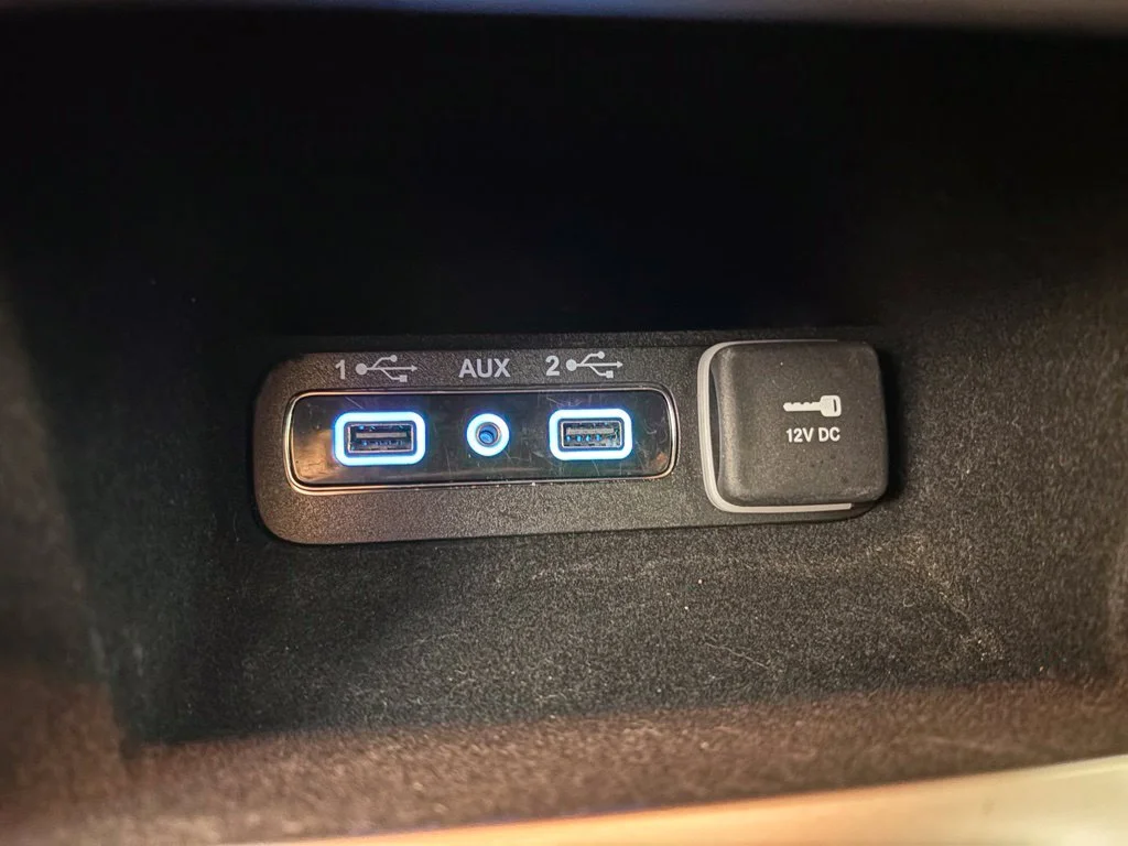 Used 2021 Silver Jeep Laredo X image 28