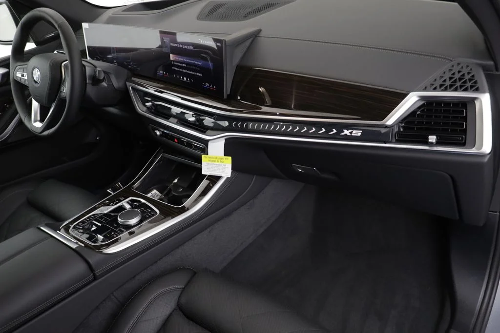 New 2026 Gray BMW xDrive50e image 21