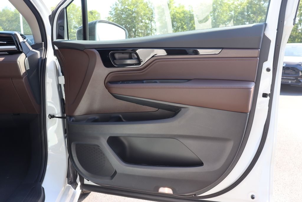 New 2026 Platinum White Pearl Honda Touring image 21