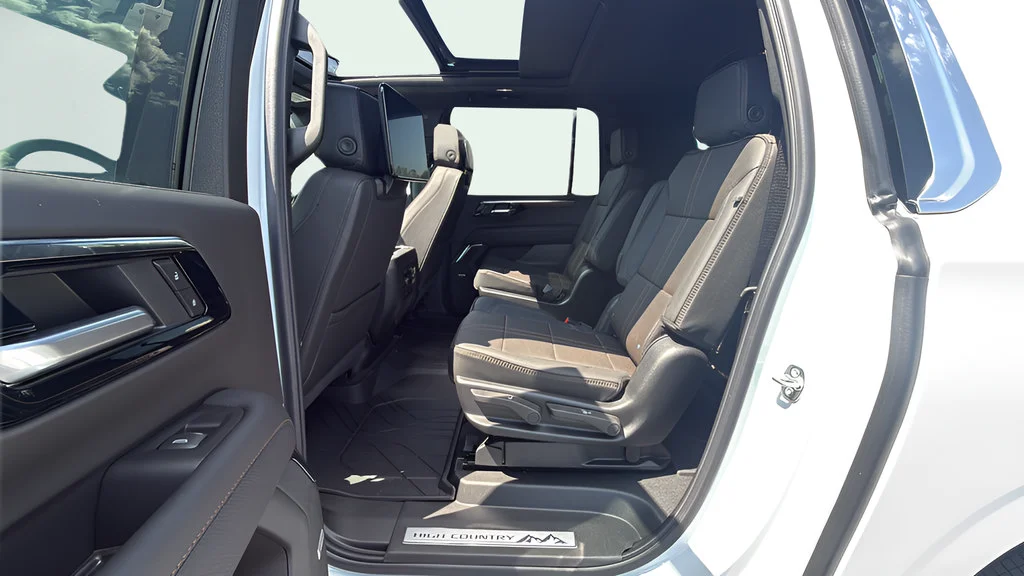 2026 Chevrolet Suburban High Country - Photo 37