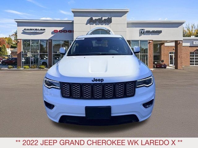 Certified Used 2022 White Jeep Laredo X image 3