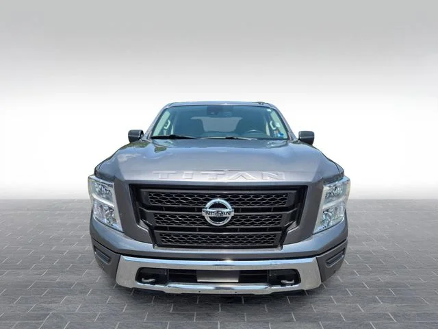Used 2021 Gray Nissan SV image 2