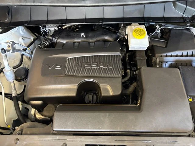 Used 2024 White Nissan Platinum image 28
