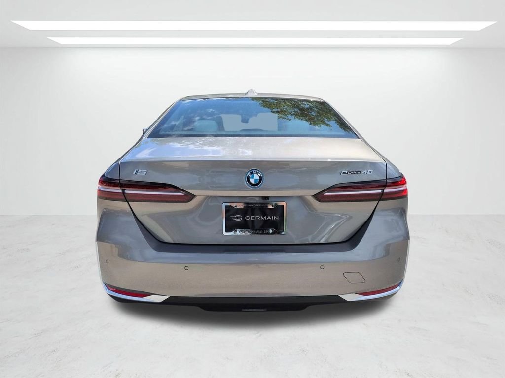 New 2026 Gray Metallic BMW eDrive40 image 5