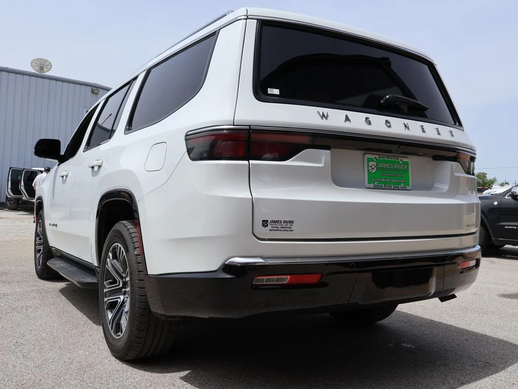 Used 2024 White Jeep Series II image 3