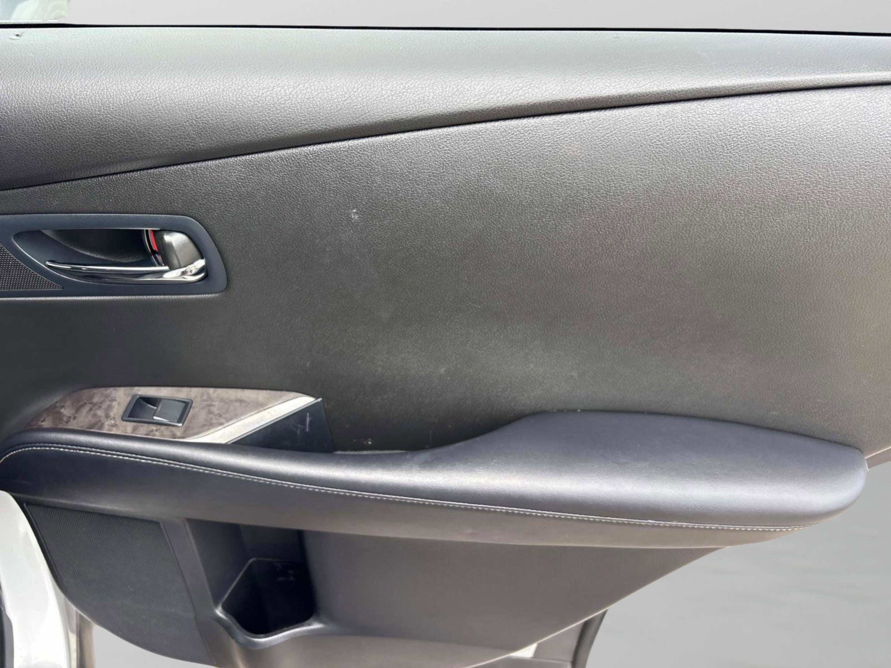 Used 2015 Silver Lexus 350 image 17