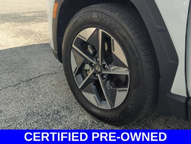Certified Used 2025 White Hyundai SEL Convenience image 10