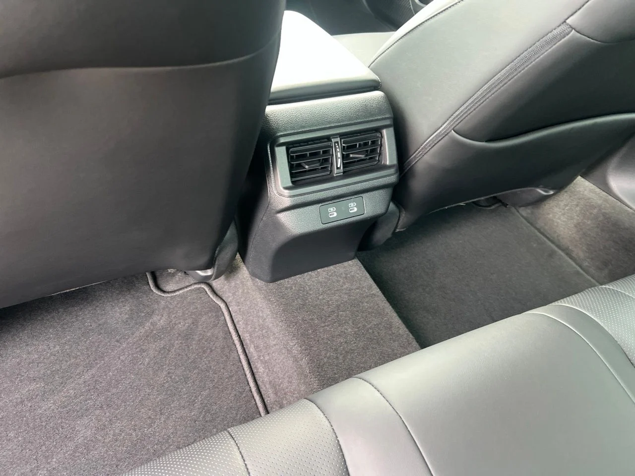 Used 2025  Honda Sport-L image 21