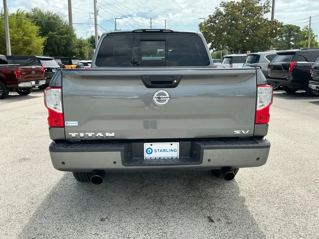 Used 2021 Gray Nissan SV image 11