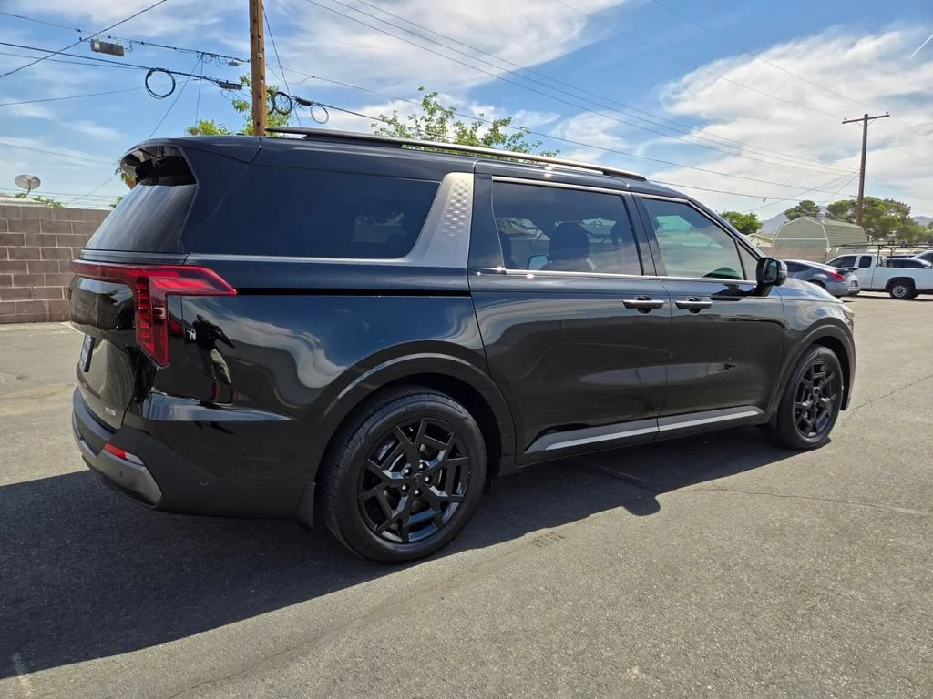 Used 2026 Aurora Black Pear Kia SX Prestige image 13