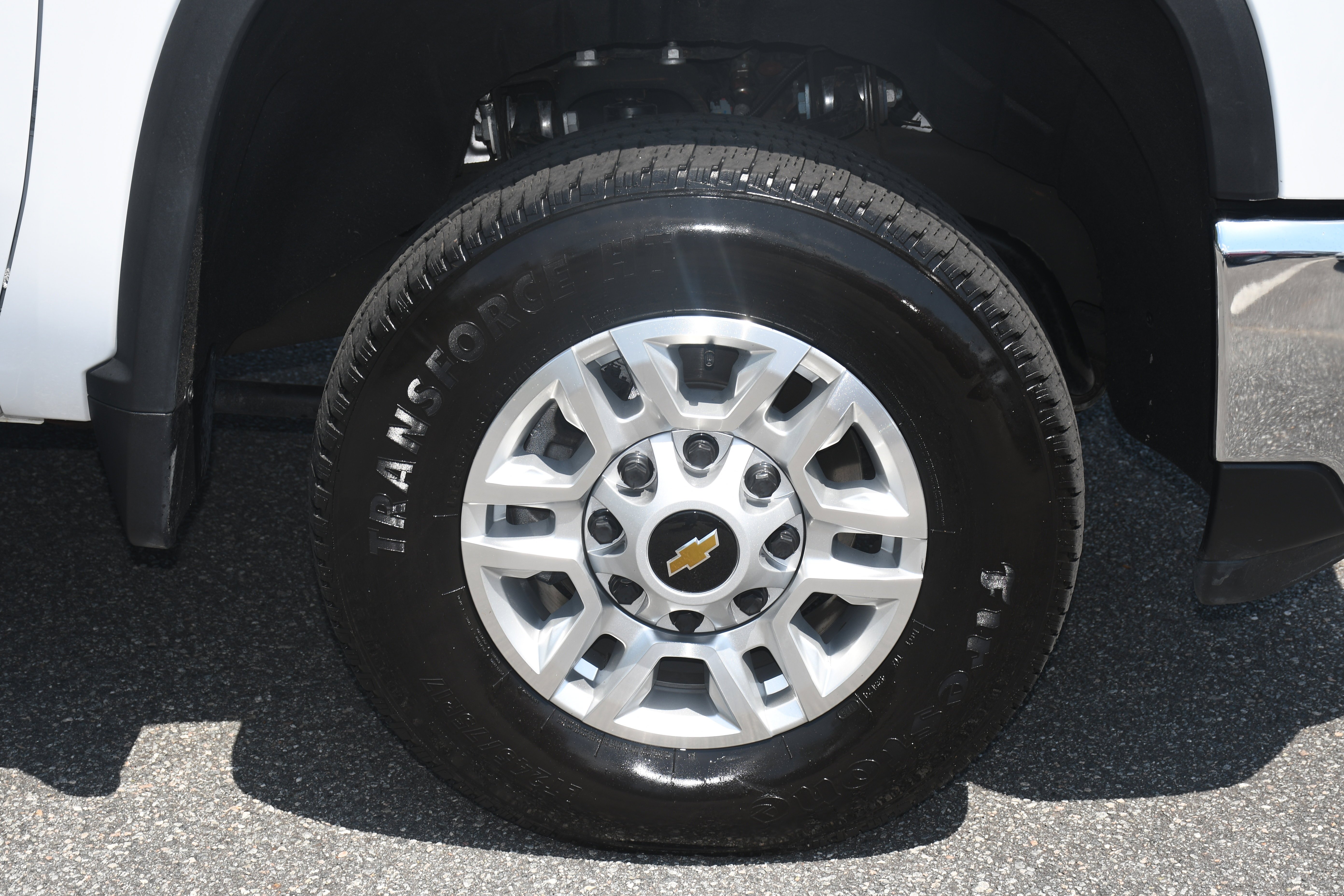 Used 2025 White Chevrolet LT image 20