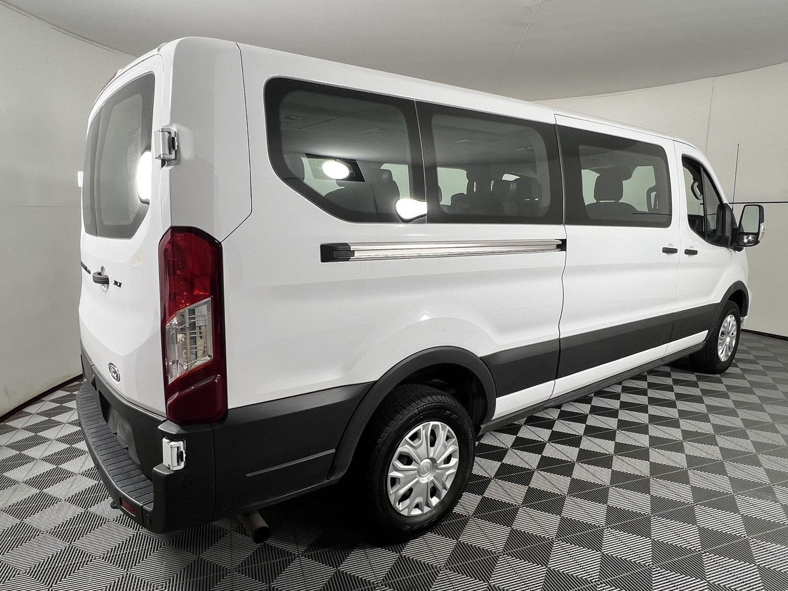 Used 2026 Oxford White Ford 350 XLT image 10
