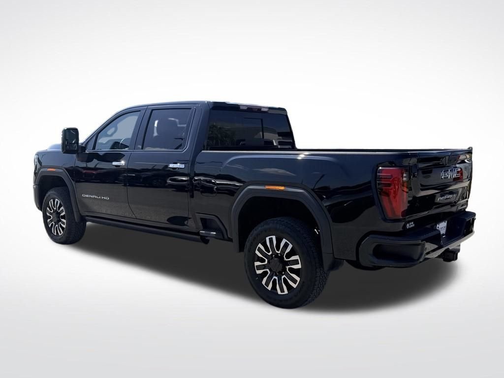 Used 2024 Black GMC Denali Ultimate image 4
