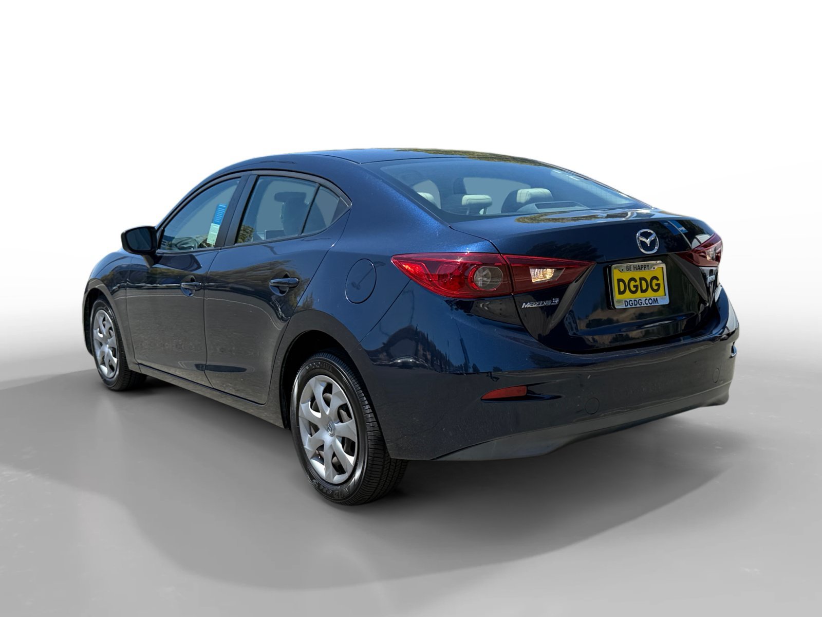 Used 2015 Crystal Blue Mazda i Sport image 3