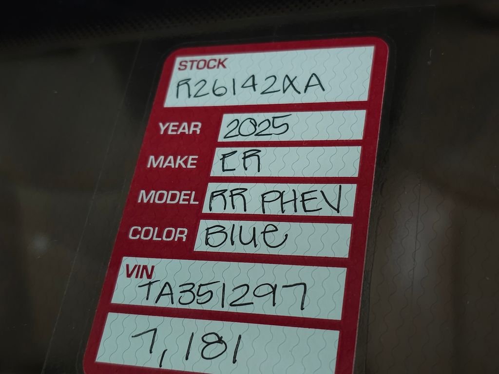 Certified Used 2025 Varesine Blue Metallic Land Rover SE image 47