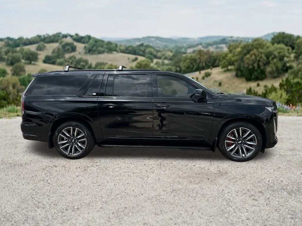 Used 2023 Black Raven Cadillac Sport Platinum image 11