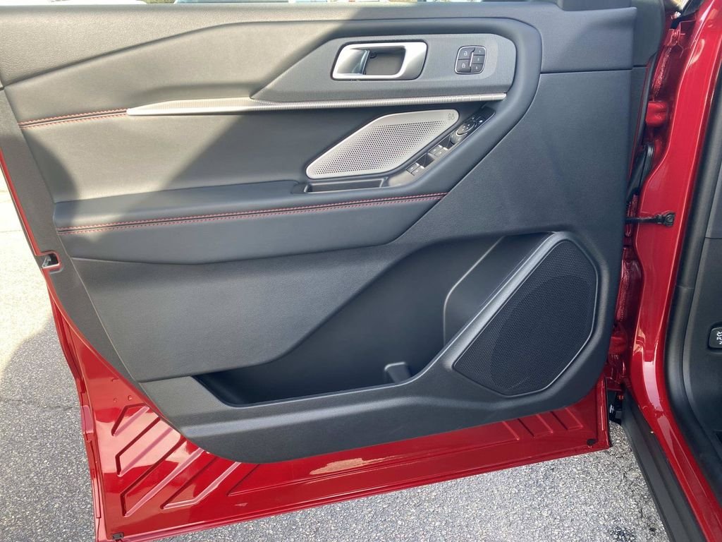 New 2026 Rapid Red Metallic Tinted Clearcoat Ford ST image 12