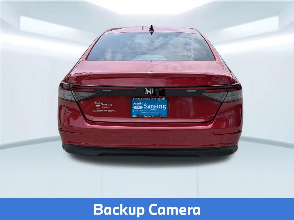 Used 2025 Red Honda SE image 5