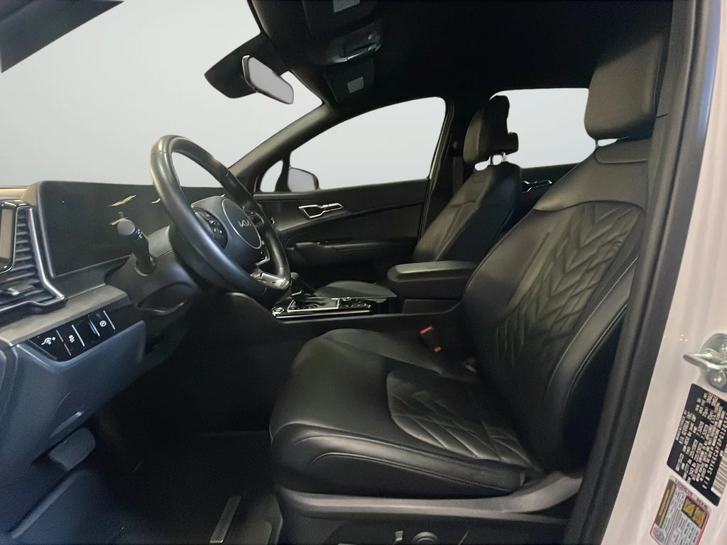 Used 2023 White Kia X-Line image 11