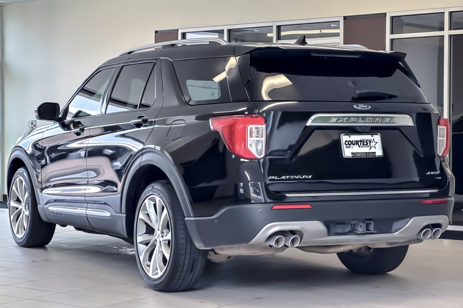 Certified Used 2021 Agate Black Metallic Ford Platinum image 6