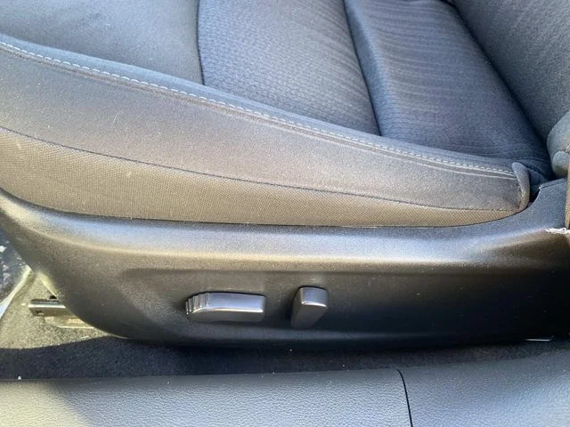Used 2023 Silver Nissan 2.5 SV image 19