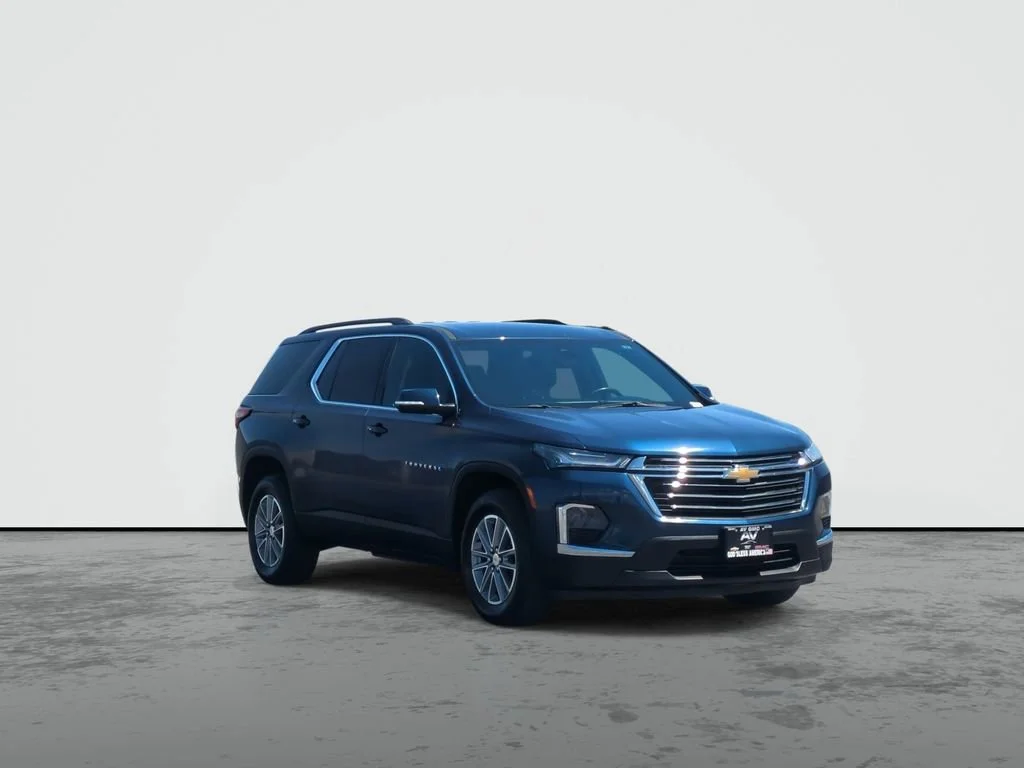 Used 2023 Northsky Blue Metallic Chevrolet LT Cloth image 2