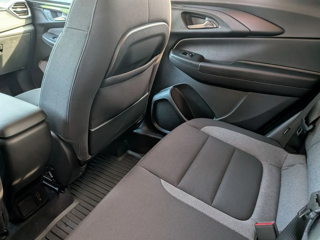 Used 2025 Gray Chevrolet LT image 28