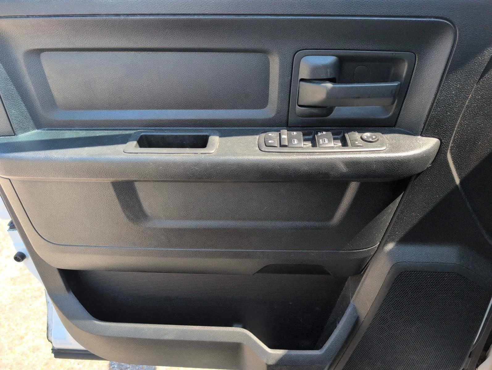 Used 2018 Bright White Clearcoat Ram Tradesman image 19