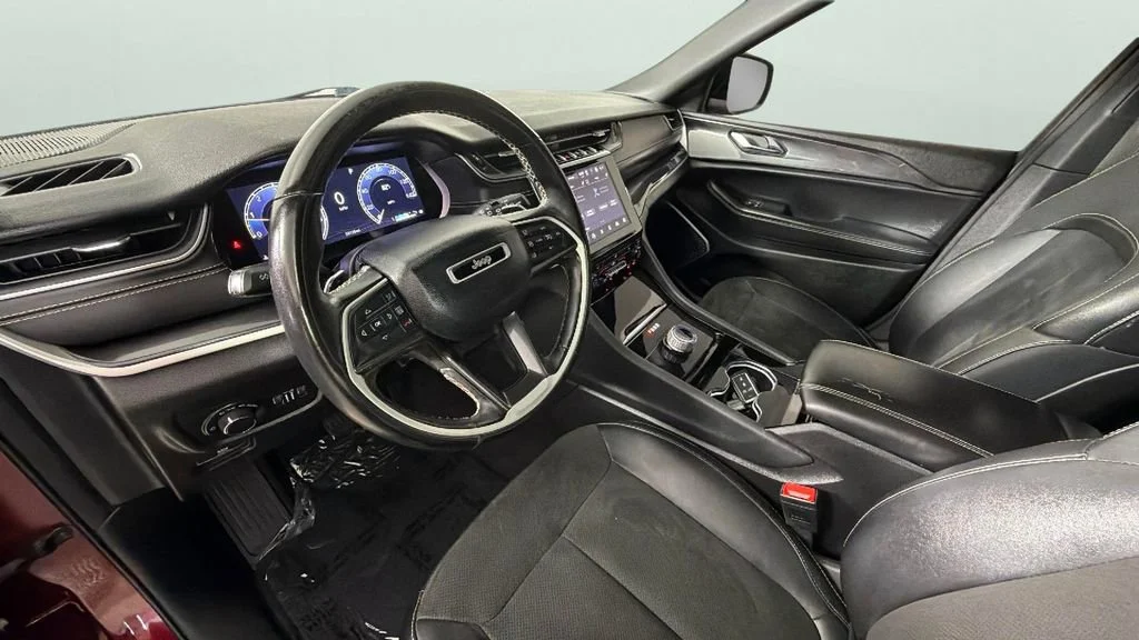 Used 2022 Red Jeep Altitude 4x2 image 17