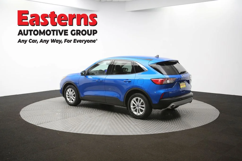 Used 2020 Blue Ford SE image 62