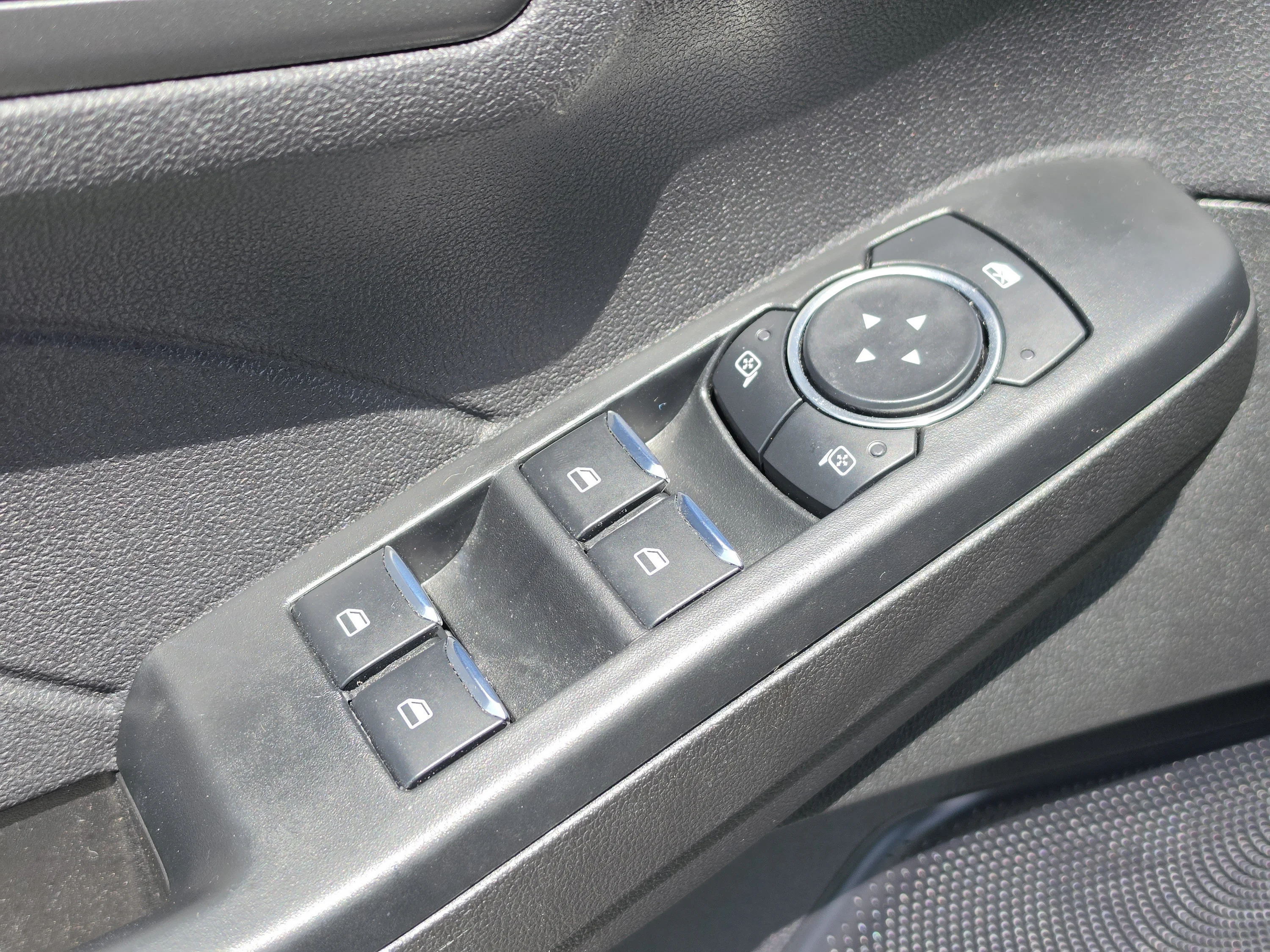 Used 2024 Agate Black Metallic Ford Active image 24