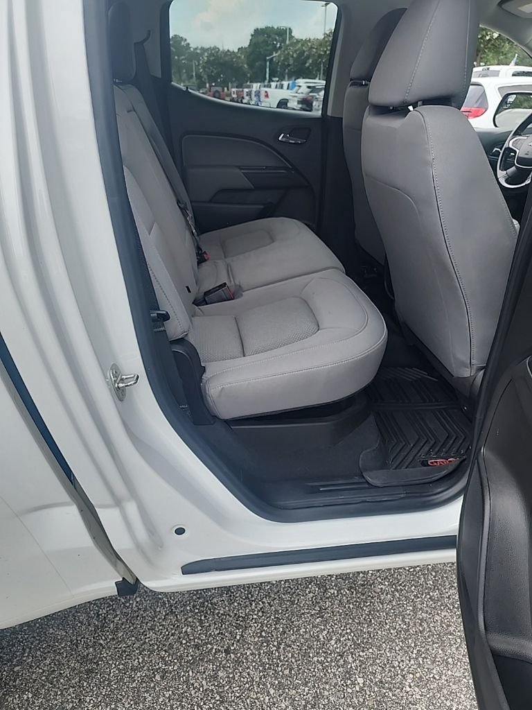 Used 2019 White Chevrolet LT image 12
