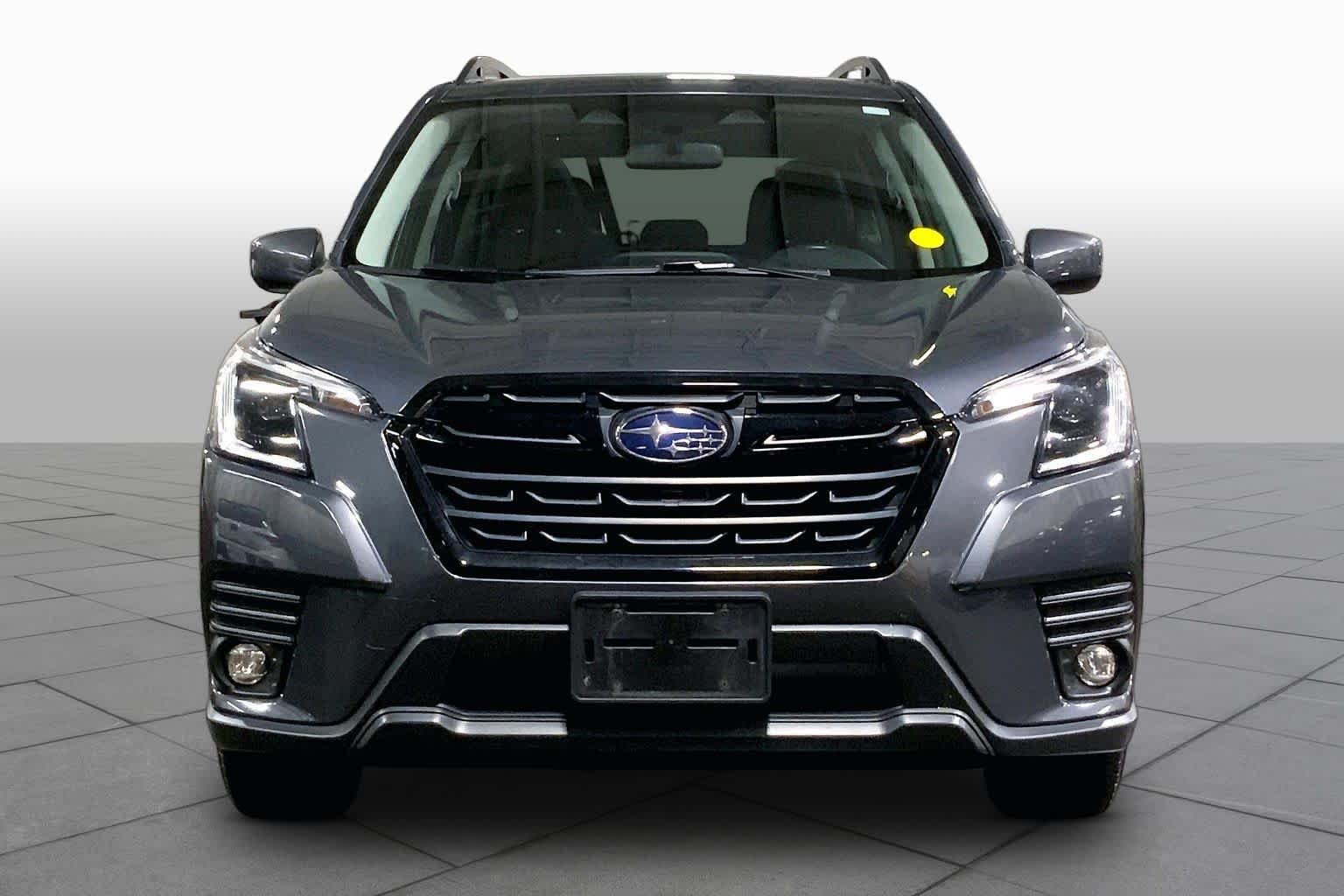 Used 2024 Magnetite Gray Metallic Subaru Premium image 4