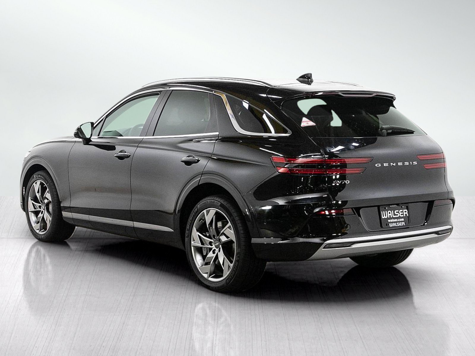 Used 2023 Vik Black Genesis Advanced AWD image 3