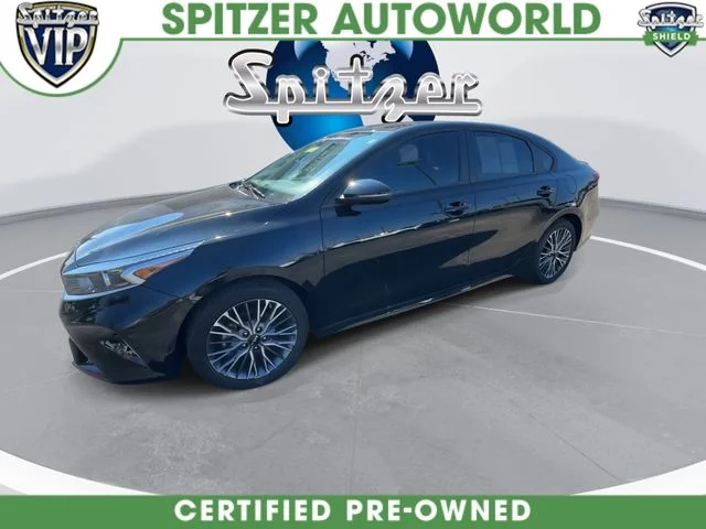 Used 2023 Black Kia GT-Line image 4