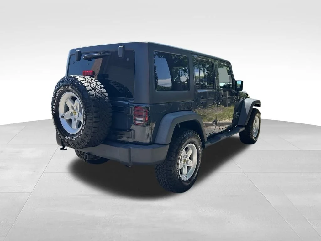 Used 2018 Gray Jeep Unlimited Sport image 5