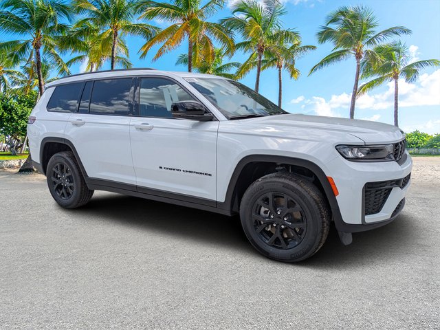 2026 Jeep Grand Cherokee L Laredo Altitude