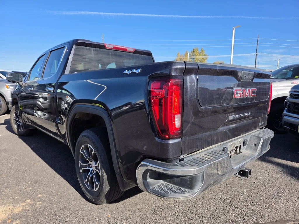 Used 2025 Silver GMC SLT image 2