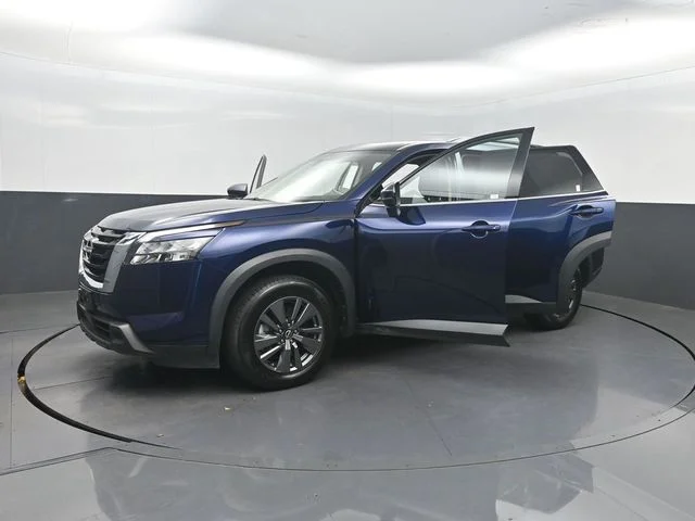 Used 2024 Blue Nissan SV image 35