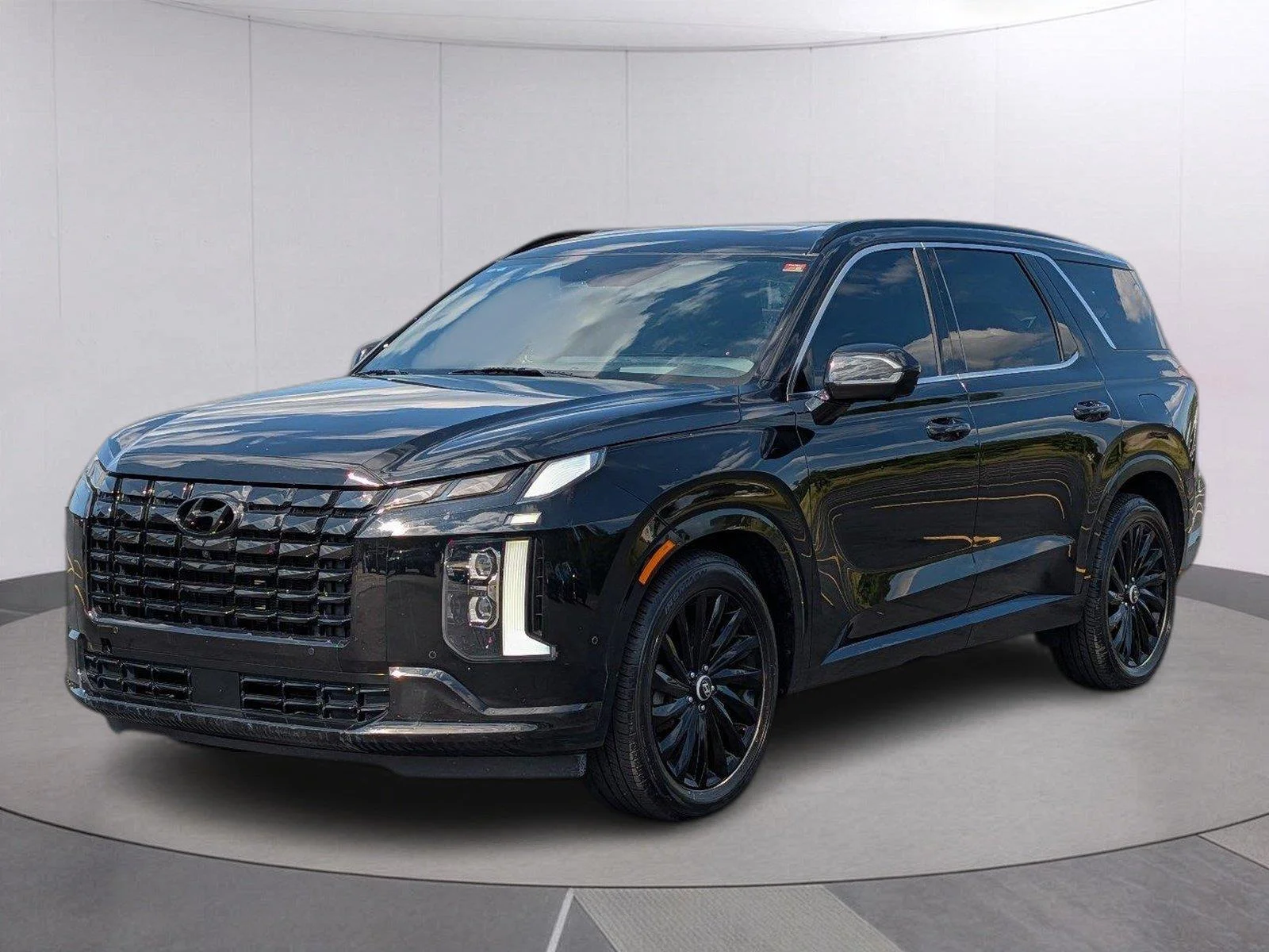 Used 2024 Abyss Black Pearl Hyundai Calligraphy Night Edition image 1
