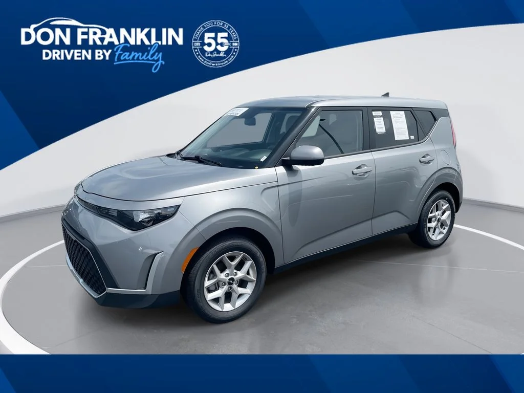 Used 2025 Gray Kia LX image 1