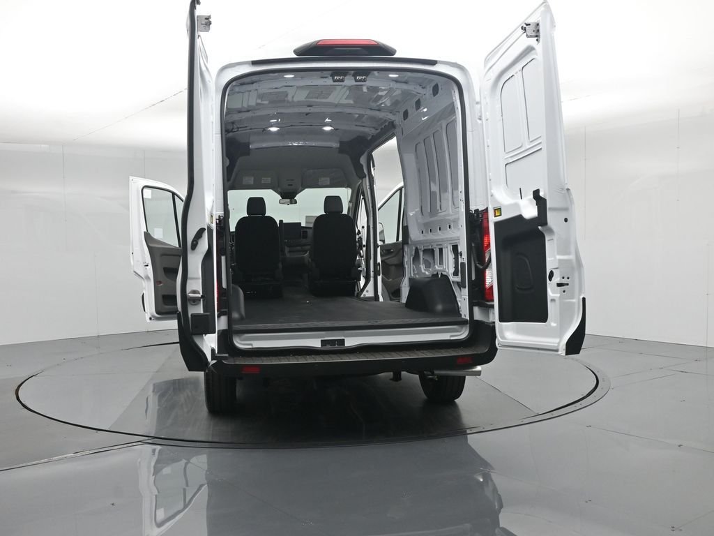 New 2026 Oxford White Ford Base image 30