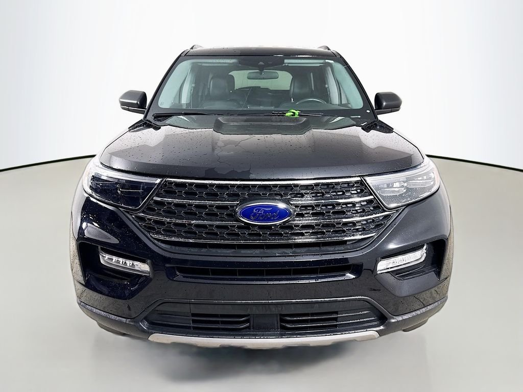 Used 2023 Agate Black Metallic Ford XLT image 8