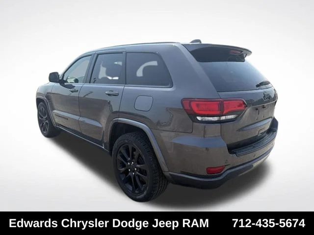 Used 2019 Gray Jeep Altitude image 6