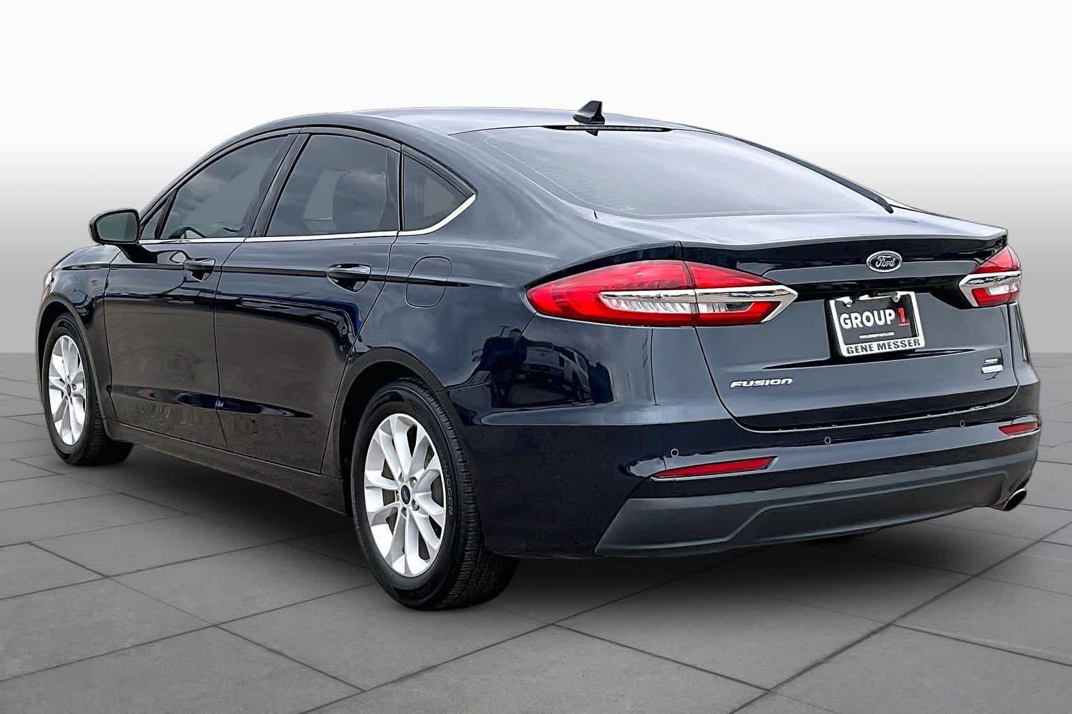 Used 2020 Alto Blue Metallic Tinted Clearcoat Ford SE image 12