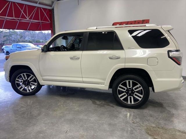 Certified Used 2022 BLIZZARD PEARL Toyota  image 5
