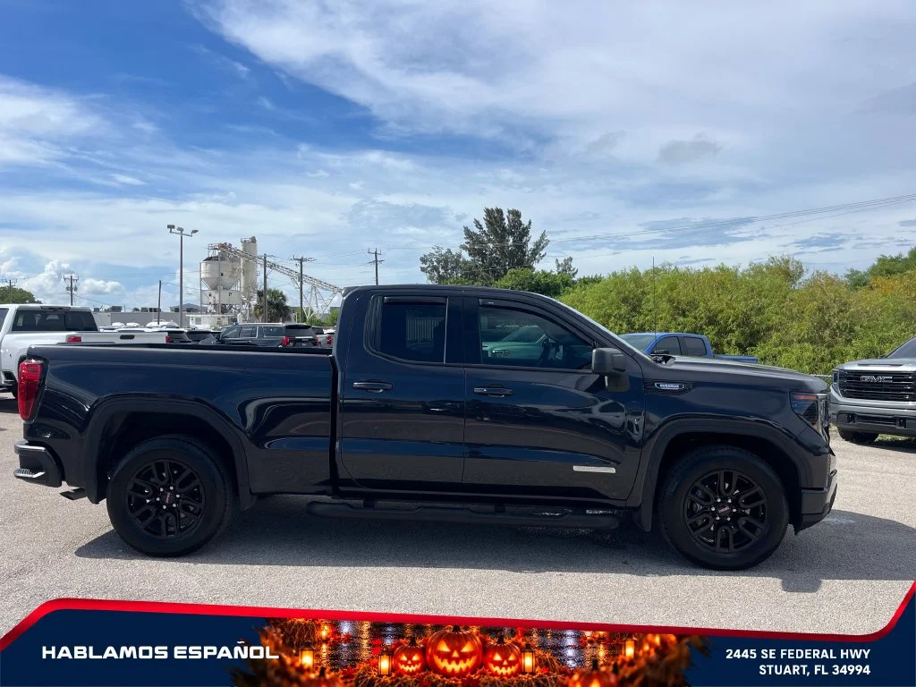 Used 2025 Titanium Rush Metallic GMC Elevation image 8