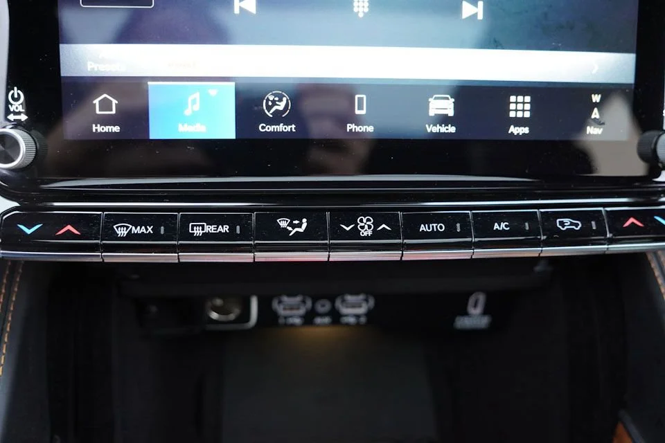 2024 Jeep Grand Wagoneer Series III - Photo 34