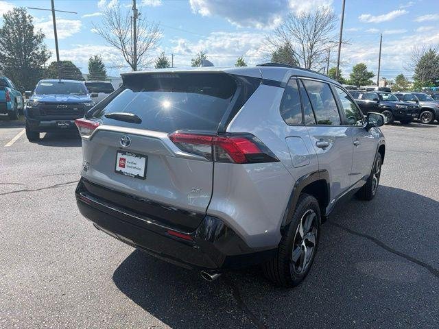 Certified Used 2023 SILVER SKY METALLIC Toyota  image 4