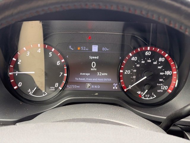 Used 2024 White Nissan PRO-4X image 36